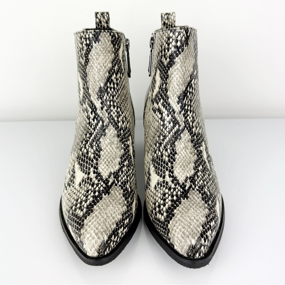 Blondo Women's Elvina Snake Print Leather Ankle Boots Gray Size 8.5 - Picture 7 of 11